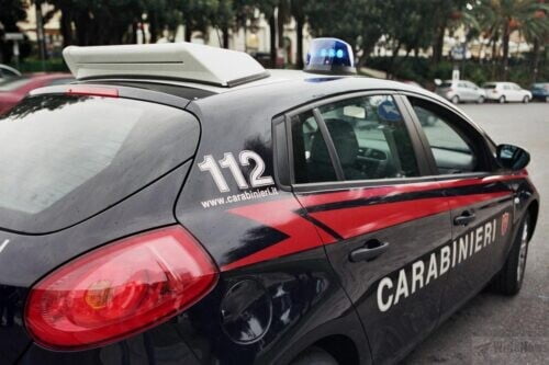 Bari, ruba 35 smartphone dalla ditta di spedizioni: Carabinieri arrestano dipendente