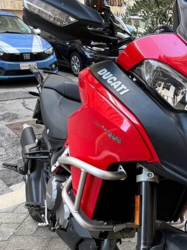Bari, blitz della Polizia di Stato contro lo spaccio: arrestati due uomini e sequestrati oltre 4 kg di droga