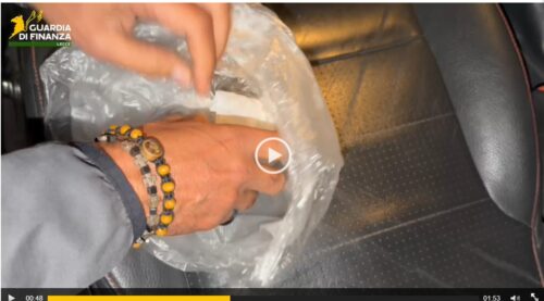 Operazione della Guardia di Finanza nel Basso Salento: 12 misure cautelari per traffico di droga